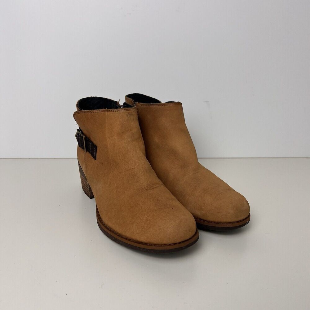 Merrell Shiloh II Bluff Womens Size 9.5M, Tan Nubuck Zip Up Ankle Boots Shoes